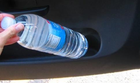 [water_bottle_car_3832343413.jpg]