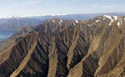 roys-peak-lake-wanaka.jpg