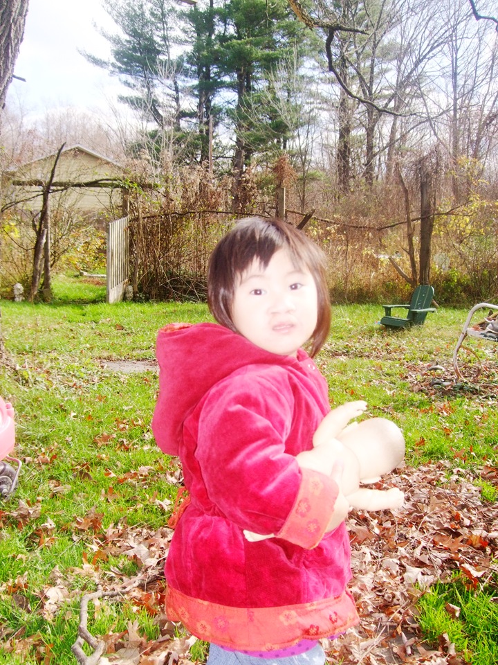 [120308intheyardwithfatbaby2.jpg]