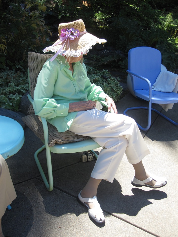 [Eugene 2009 13[2].jpg]