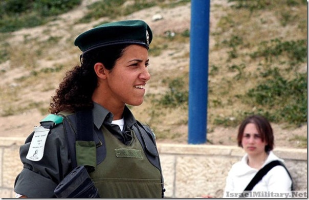 Garotas da Defesa de Israel (13)