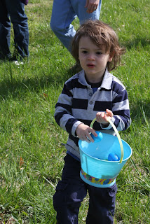 Quinn only picked up blue eggs.
