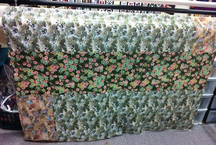 [quiltsforjapan 015[4].jpg]