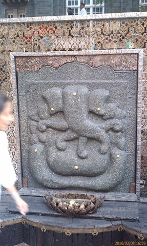 [Craft Installations on Day 3 at the Kala Ghoda Festival 2010 (3)[2].jpg]