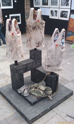 [Craft Installations on Day 3 at the Kala Ghoda Festival 2010 (7)[2].jpg]