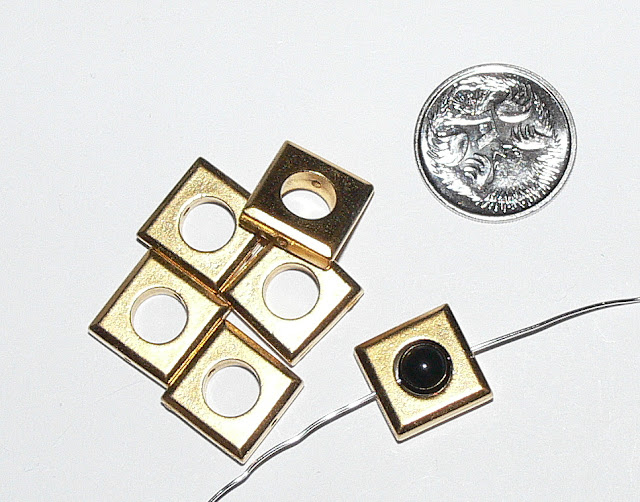 24K GV Square Bead frame 10mm