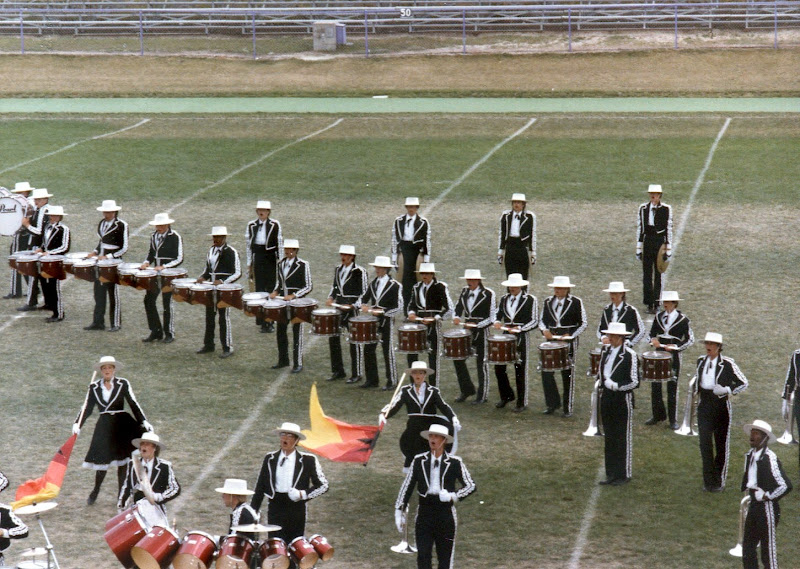 crossmen85002.jpg