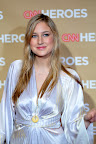 49221_LeeleeSobieski11222008CNNHeroesAllStarTirbute01_122_95lo.jpg