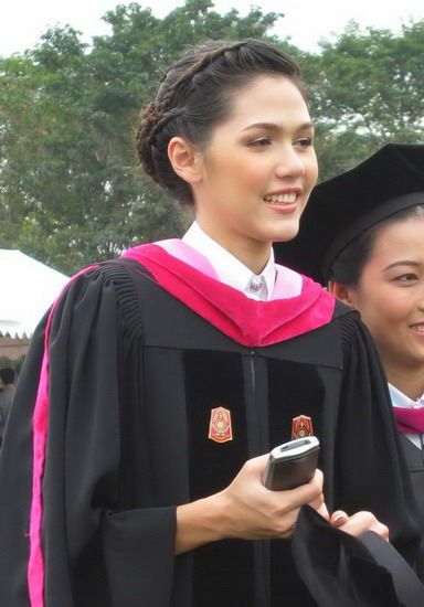 ทรงผมรับปริญญา แบบทรงผม สำหรับใครที่ยังไม่ได้รับปริญญา ทรงผมรับปริญญา แบบทรงผม สำหรับใครที่ยังไม่ได้รับปริญญา