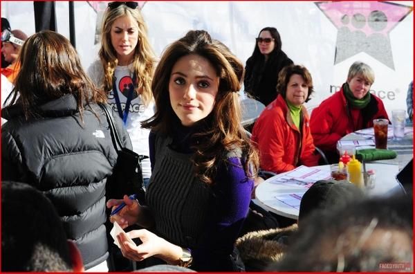 รูปภาพ Emmy Rossum สาวสวย แวดวงฮอลลีวูด