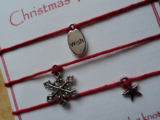 [Christmas Wish Bracelet 1[4].jpg]