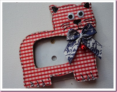 Red Gingham Cat Photoframe