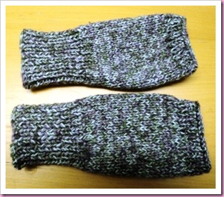 Easy Fingerless Mitts pattern