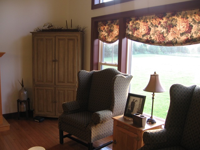 [Barn Quilt, Garage Door & Fireplace 003[2].jpg]