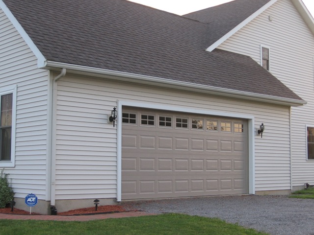 [Barn Quilt, Garage Door & Fireplace 014[2].jpg]