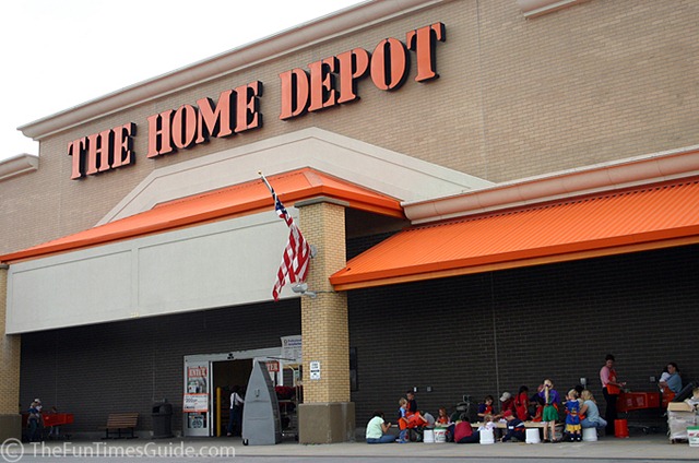 [home-depot-kids-workshop[3].jpg]