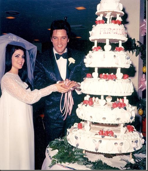 elvis-priscilla-barbie-2_0_0_0x0_500x576