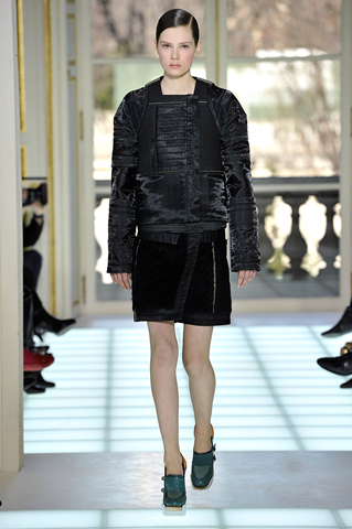 [Balenciagaf1[1].png]