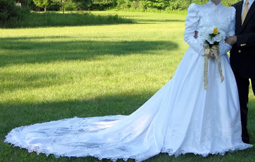 vintage~bridal~gown
