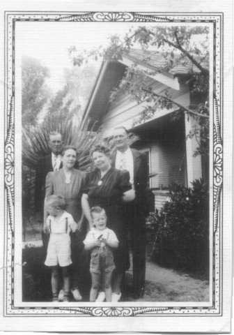 [Clayn & Grant with their Smith & Riggs grandparents[4].jpg]