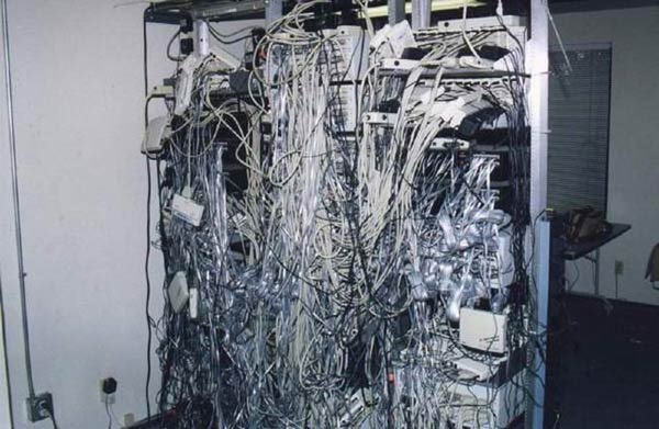 [serverroom16dp4[3].jpg]