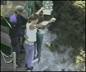 Bungee_jumper_hesitates