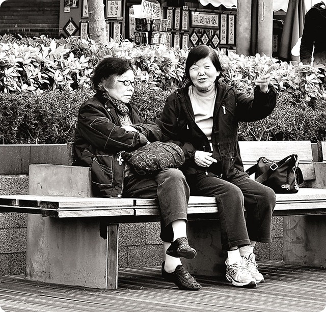 Shooting-the-breeze1 Shooting-the-breeze1