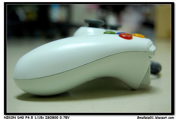 Microsoft Xbox360 & PC 兩用有線遊戲控制手把