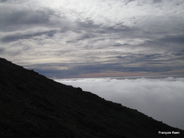 NZ - Mt Taranaki - summit track - North Ridge track