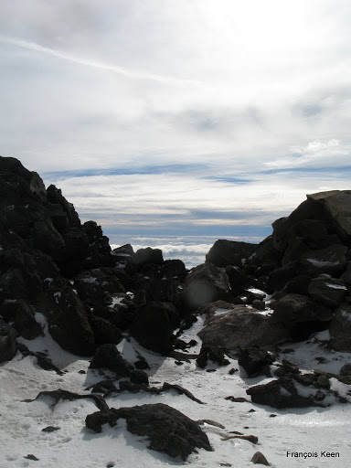 NZ - Mt Taranaki - summit - crater
