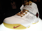 Nike Zoom LeBron V