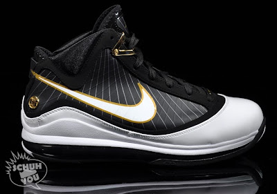 Upcoming 375664 011 Black/White Metallic Gold LBJ7 New Photos nike air max lebron 7 gr white black gold 5 01 Upcoming 375664 011 Black/White Metallic Gold LBJ7 New Photos