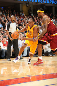lebron james nba 100121 cle vs lal 10 King James James Scores 37 as Cavs Sweep Kobe & the Lakers