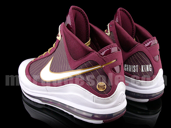 A First Look at the 8220Christ the King8221 Nike Air Max LeBron VII
