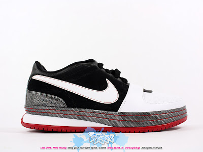 Throwback Thursday: Zoom LeBron VI Low Carbon Limited Edition lbj6 3peat low carbon 01 Throwback Thursday: Zoom LeBron VI Low Carbon Limited Edition