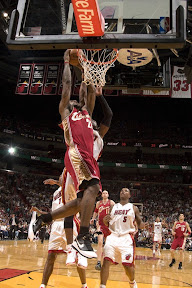 lebron james nba 100125 cle at mia 05 LeBron and Co. Still #1 in the NBA. Cavaliers Win Nine in a Row.