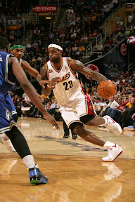 lebron james nba 100127 cle vs min 01 LeBron and Co. Still #1 in the NBA. Cavaliers Win Nine in a Row.