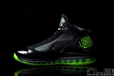 Air Max LeBron VII Black/Electric Green aka Dunkman Showcase lebron7 black dunkman 97 web Air Max LeBron VII Black/Electric Green aka Dunkman Showcase