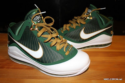 nike air max lebron 7 pe svsm away 2 02 Air Max LeBron VII (7) SVSM Away Player Exclusive Showcase