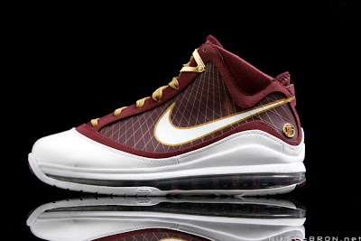 Nike Air Max LeBron VII CTK Away Version Available at Kix files nike air max lebron 7 pe christ the king away 5 01 Nike Air Max LeBron VII CTK Away Version Available at Kix files