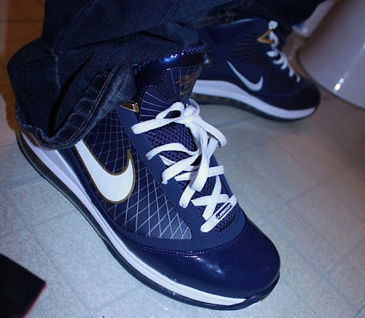 nike air max lebron 7 pe lebron james house in akron. nike air max lebron 7 pe