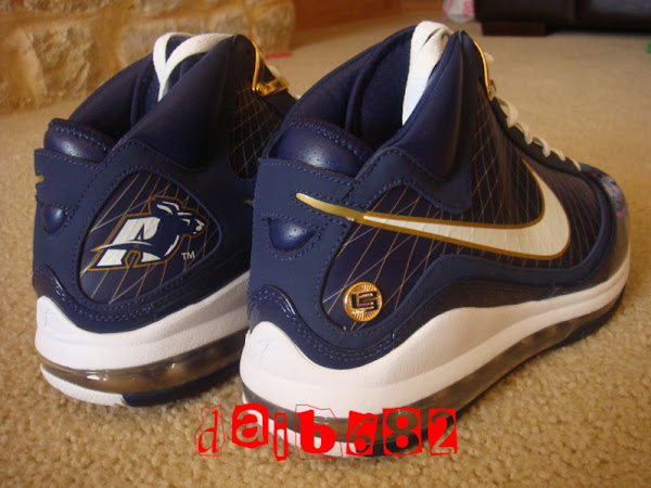 After the Drop Nike Air Max LeBron VII 8220Akron Zips8221 Close Ups