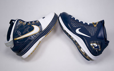LeBron VII Akron Exclusive New Pics. Restock at HOH on Tuesday. nike air max lebron 7 pe university of akron 6 21 LeBron VII Akron Exclusive New Pics. Restock at HOH on Tuesday.