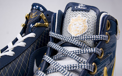 LeBron VII Akron Exclusive New Pics. Restock at HOH on Tuesday. nike air max lebron 7 pe university of akron 6 23 LeBron VII Akron Exclusive New Pics. Restock at HOH on Tuesday.