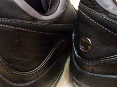 Nike LeBron VII (7) Low Sample Black/Red Plum Dark Grey nike air max lebron 7 low ss black black 1 07 Nike LeBron VII (7) Low Sample Black/Red Plum Dark Grey