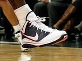 timeline 100422 shoe lebron7 ps whtnav 2009 10 Timeline