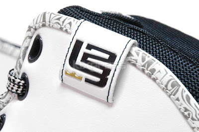 nike zoom lebron 6 pe olympic united we rise 12 07 USA Basketball UWR Nike Zoom LeBron 6 Spotted in U.S.! 