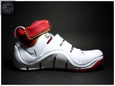 A Look Back at King James Nike Zoom LeBron IV Home PE lbj4 pe wht red11 06 A Look Back at King James Nike Zoom LeBron IV Home PE