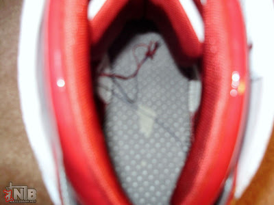 nike zoom lebron 6 pe cleveland home 1 09 An Exclusive Look at LeBron James ZLVI Home Player Exclusive