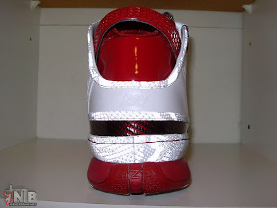 nike zoom lebron 6 pe cleveland home 1 06 An Exclusive Look at LeBron James ZLVI Home Player Exclusive